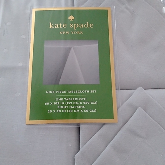 Kate Spade Soft Silver Gray Larabee Dot Tablecloth + 8 Napkins, 9pc Set - Picture 3 of 7